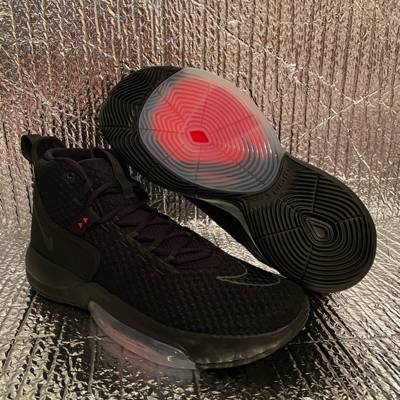 nike zoom rize all black
